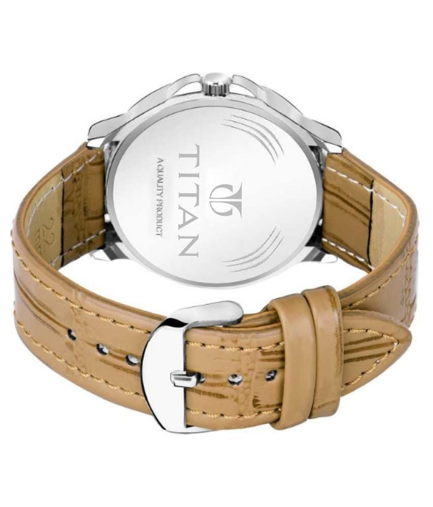 Stylish analog watch with unique design aciwx1-0u